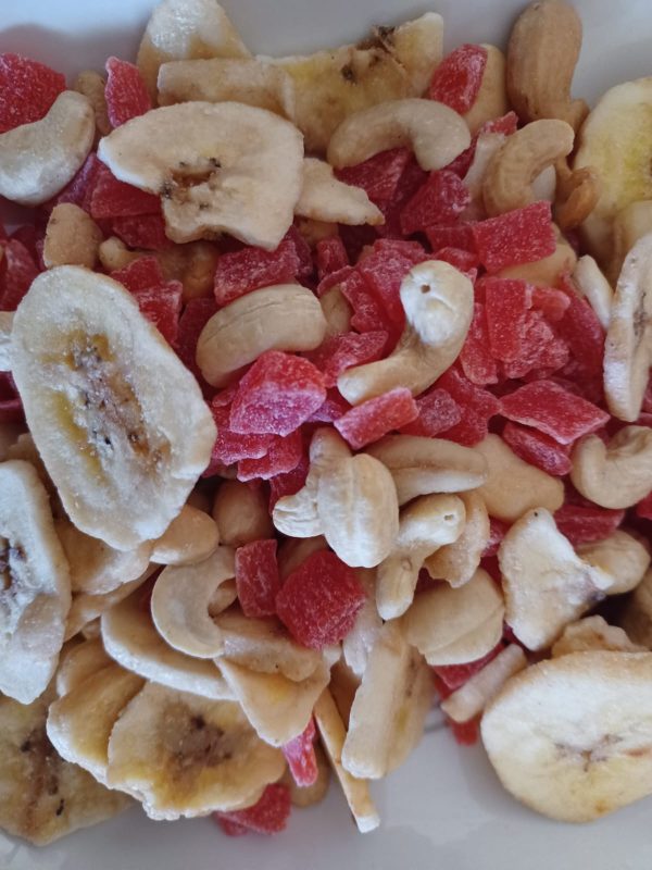 Cashew Strawberry Banana